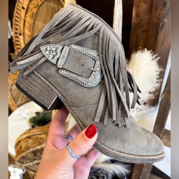 NWT Very G Billie Grey Fringe Vegan Leather Suede Bling Buckle Booties Boots - Picture 2 of 4
